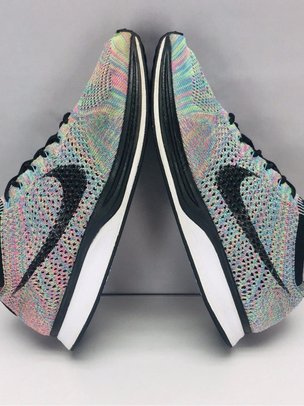 Nike - Picture 4 of 8